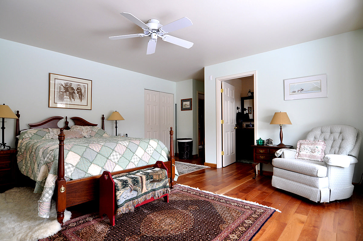 Darci's Place on the Mighty Mo